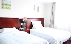 Greentree Inn Chuzhou Tianchang Road Express Hotel 3*